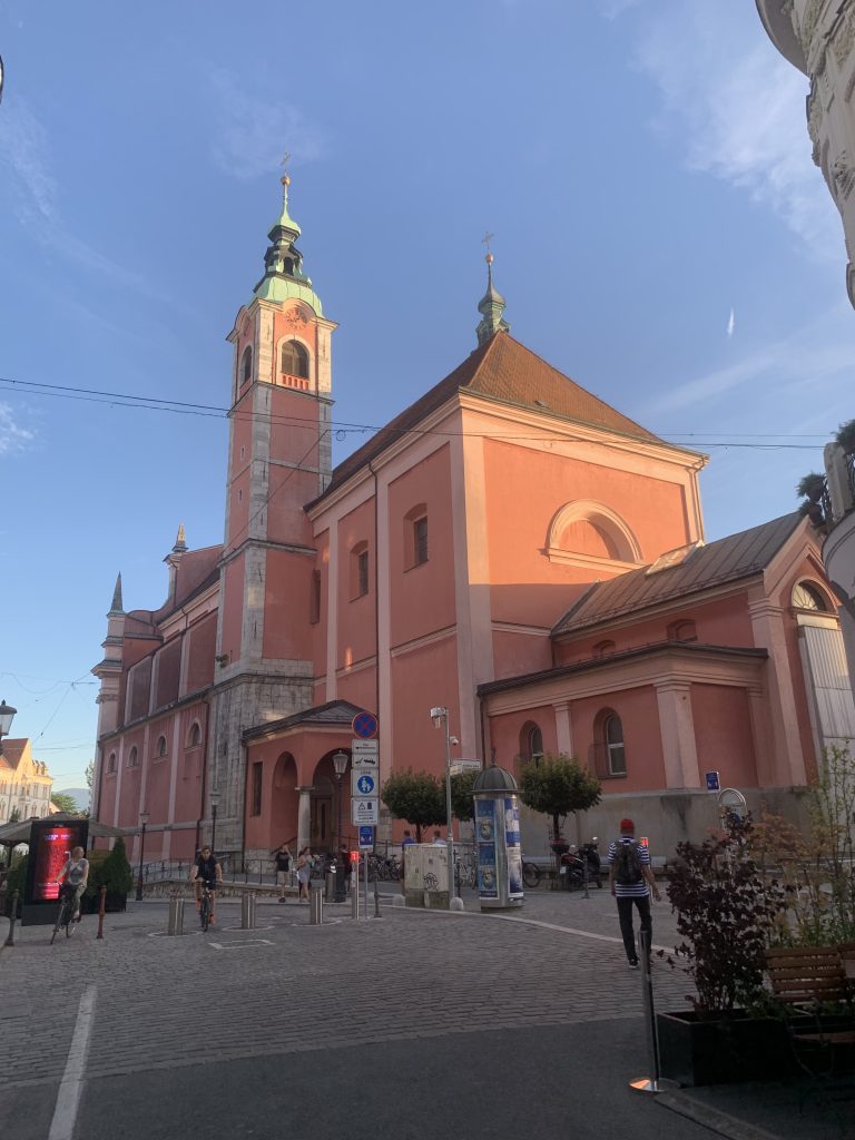 Orgão da Igreja Franciscana da Anunciação, Liubliana, Eslovênia, Agarre o Mundo