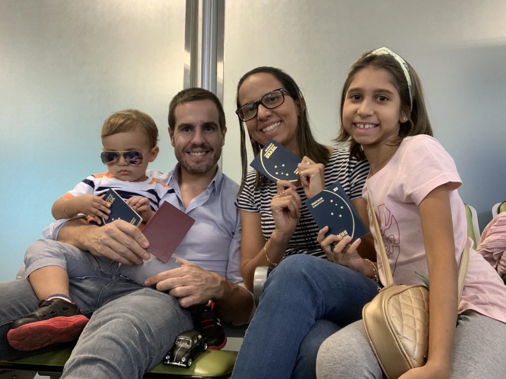 Família com passaporte, Agarre o Mundo