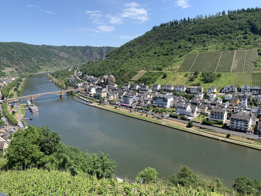 Rio Mosel- Cochem, Alemanha, Agarre o Mundo