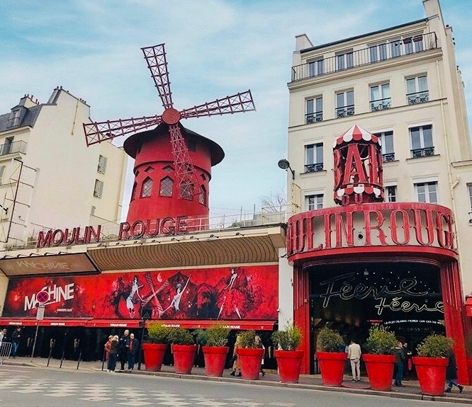 Moulin Rouge. - Paris, Agarre o Mundo