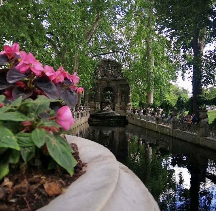 Jardim, em Placa com a escrita "eu te Amo" em todas as línguas, Paris, Agarre o Mundo