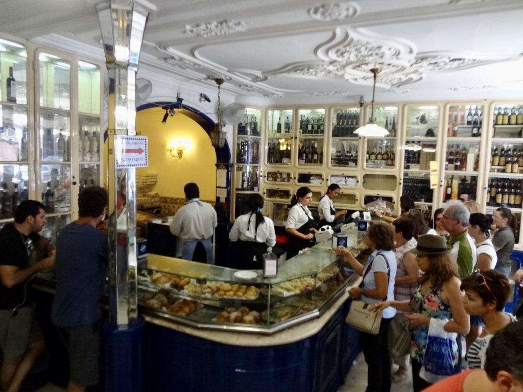 Confeitaria Pastéis de Belém - Lisboa, Agarre o Mundo