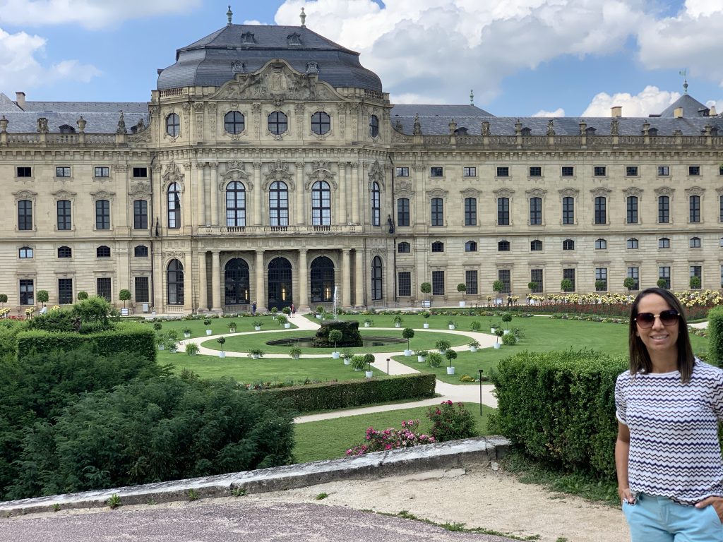 Residenz Würzburg, Agarre o Mundo