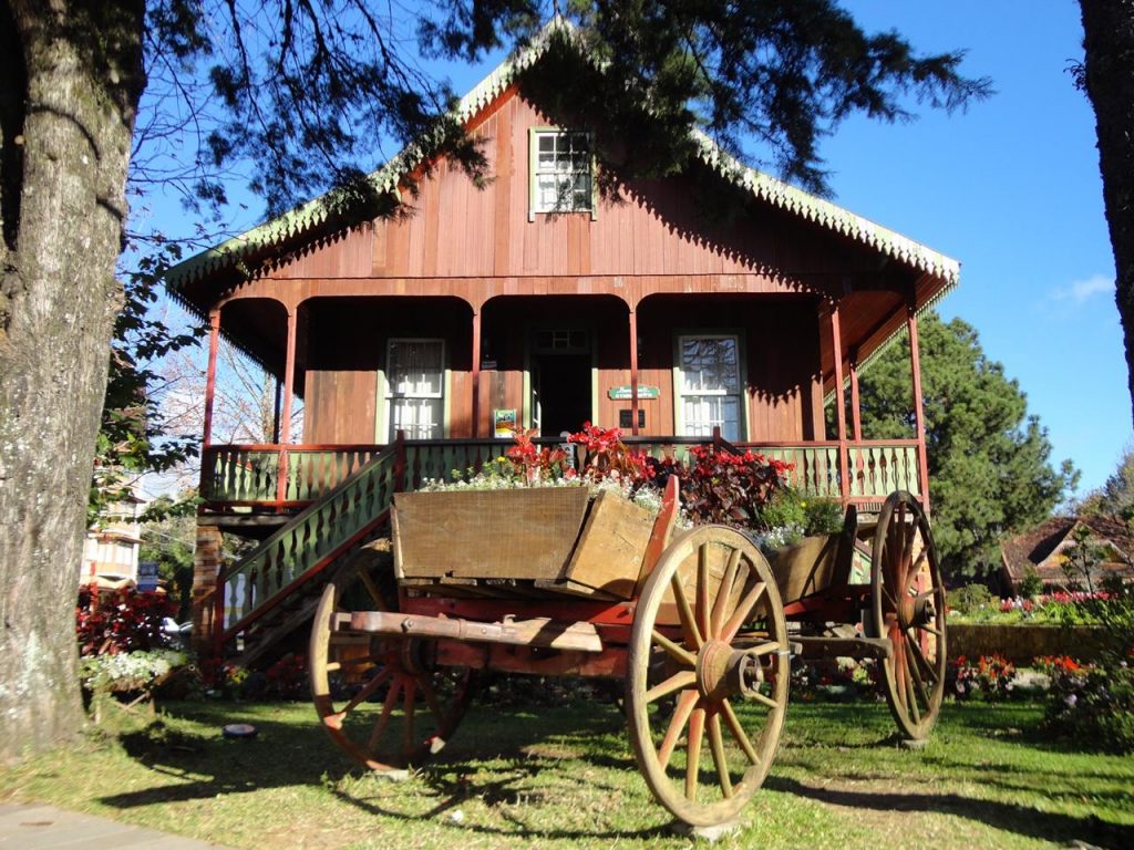 Praça das Etnias - Gramado, Sofia em Gramado, Agarre o Mundo