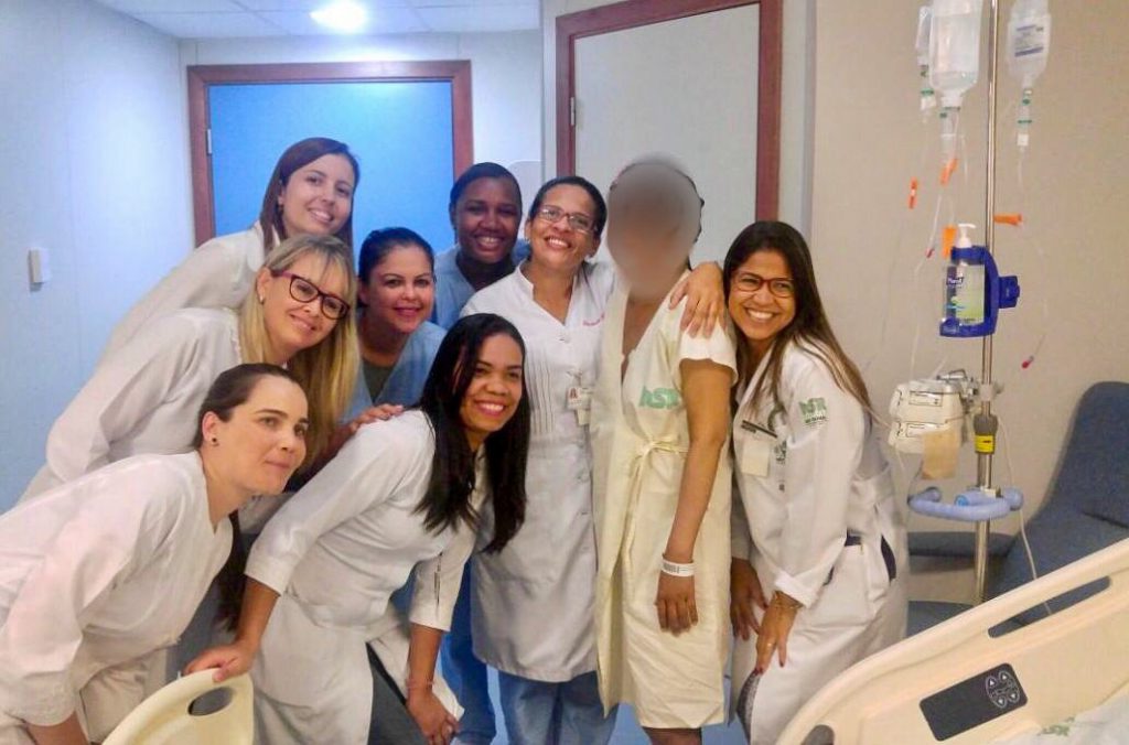 Equipe hospitalar, Medula óssea, Agarre o Mundo