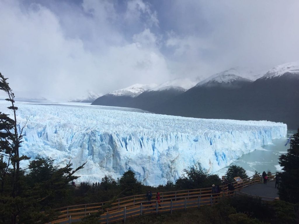 Glaciar Perito Moreno visto da passarela., Agarre o Mundo