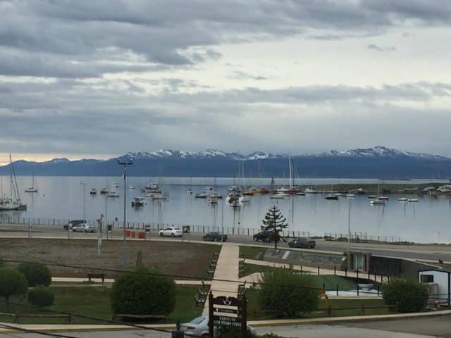 Ushuaia, Agarre o Mundo