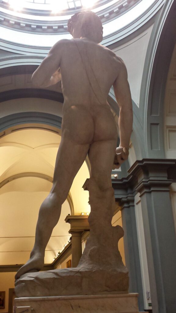 Estátua de David de Michelangelo, Florença, Agarre o Mundo