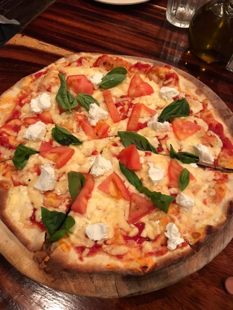 Pizza, Costa Rica, Agarre o Mundo