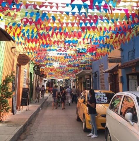 Ruas de Cartagena, Agarre o Mundo