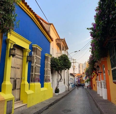 Cidade Amuralhada, Cartagena, Agarre o Mundo