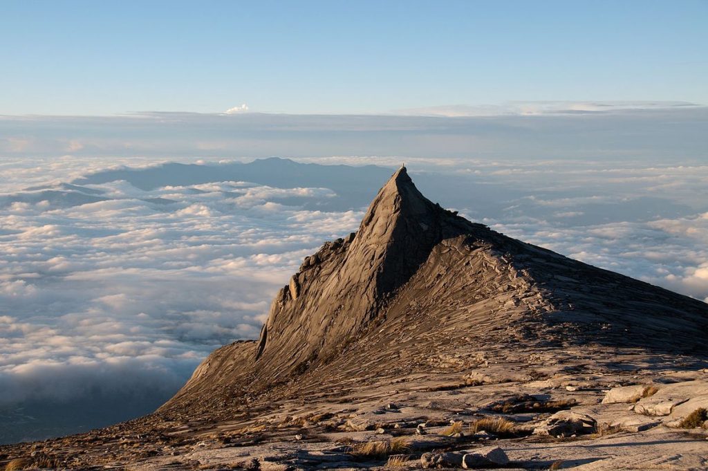 Monte Kinabalu, Malásia, Agarre o Mundo