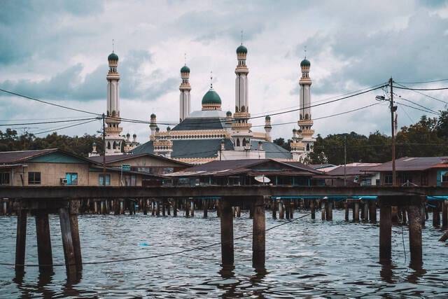 Palácio Istana Nurul Iman, Agarre o Mundo