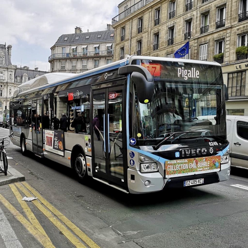 O bom sistema de transporte de Paris, Agarre o Mundo