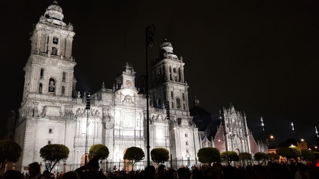 Catedral do Zocalo de noite, Cidade do México, Agarre o Mundo