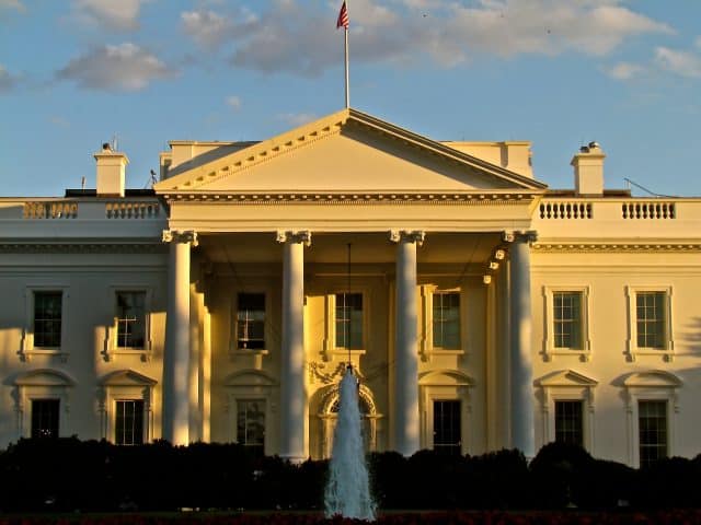 Casa Branca - Washington, Agarre o Mundo