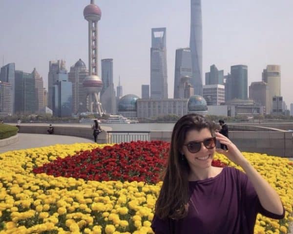 Ana Beatriz Alarsa em Shanghai, Agarre o Mundo