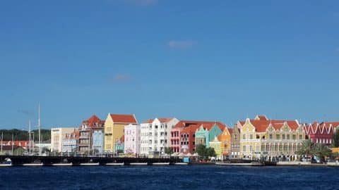 Curaçao, Agarre o Mundo