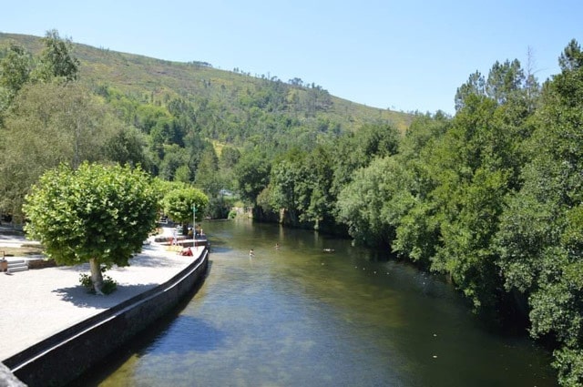 Agarre o Mundo, Praia fluvial Vila Cova à Colheira, Serra da Estrela, Portugal