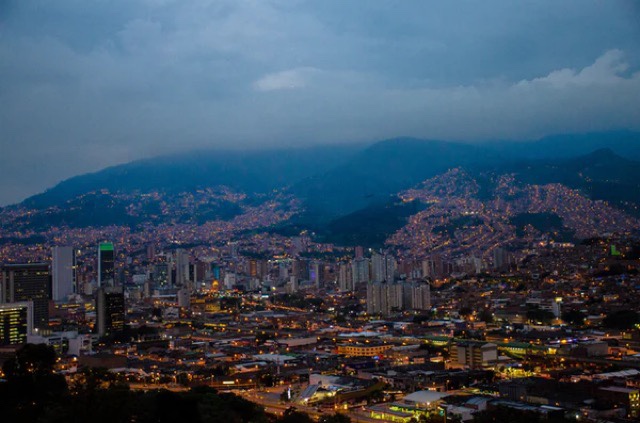 Medellín, Agarre o Mundo