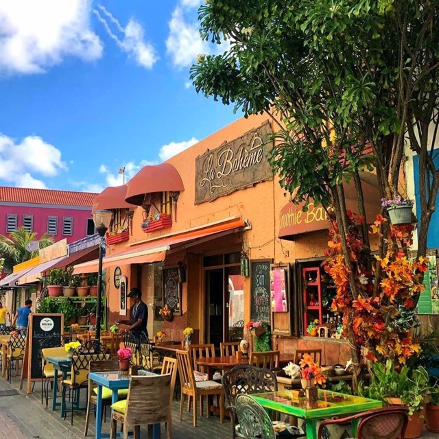 Restaurante em  Curaçao, Agarre o Mundo