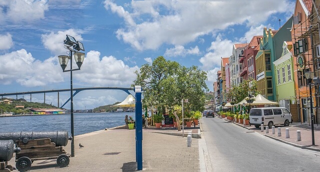 Curaçao, Agarre o Mundo