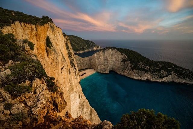 Praia Navagio (“Naufrágio”) - Zakynthos, Grécia, Agarre o Mundo