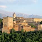Palácio da fortaleza de Alhambra em Granada, Espanha